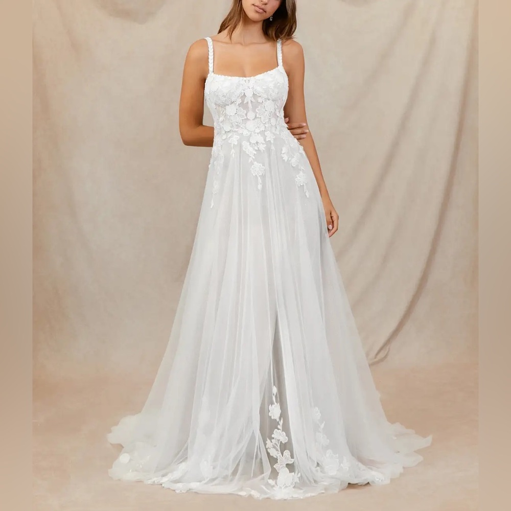 A-Line Scoop Tulle Wedding Bridal Dress - Size 6
